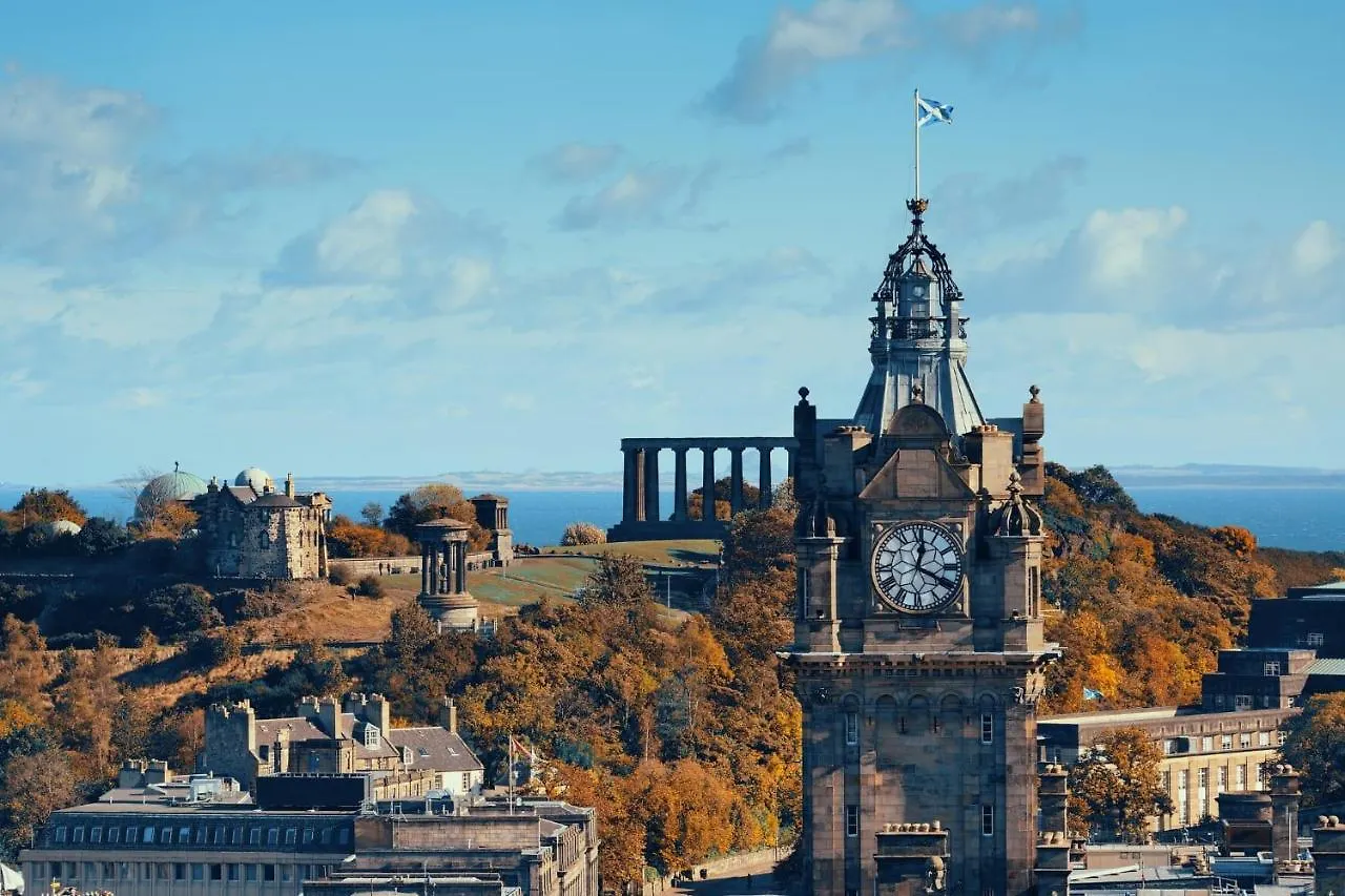 Holiday home Charming Large Family Suite With Kitchenette Edinburgh