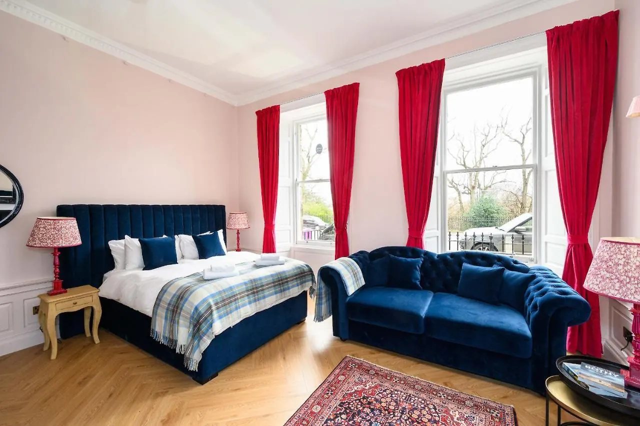 Charming Large Family Suite With Kitchenette Edinburgh 0*,  United Kingdom