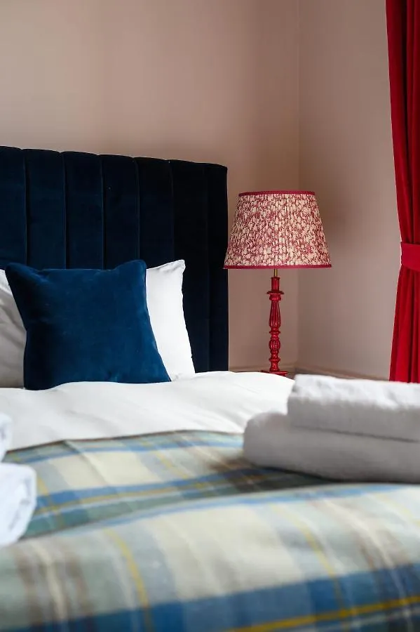 Charming Large Family Suite With Kitchenette Edinburgh 0*,  United Kingdom