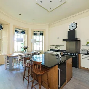  Holiday home Gayfield Place